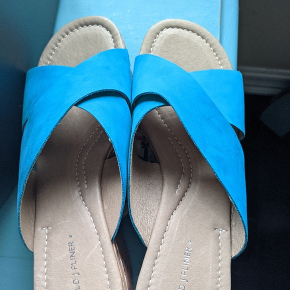 Donald J Pliner Women's Syna Sandals - Picture 4 of 16